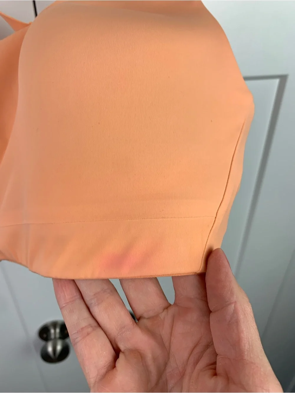 ATHLETA Advance Bra 36D Peach Orange Adjustable Straps Wireless High Impact